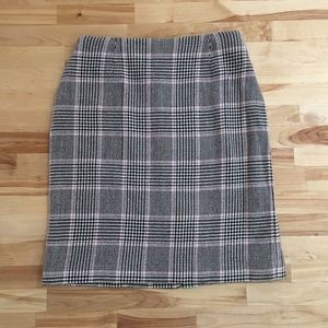 Ann Taylor wool skirt, size 6P